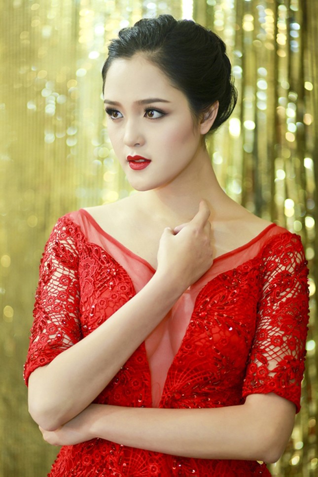 Á hậu Hoàng Anh: 'Đức và Pháp sẽ thắng dễ' ảnh 1